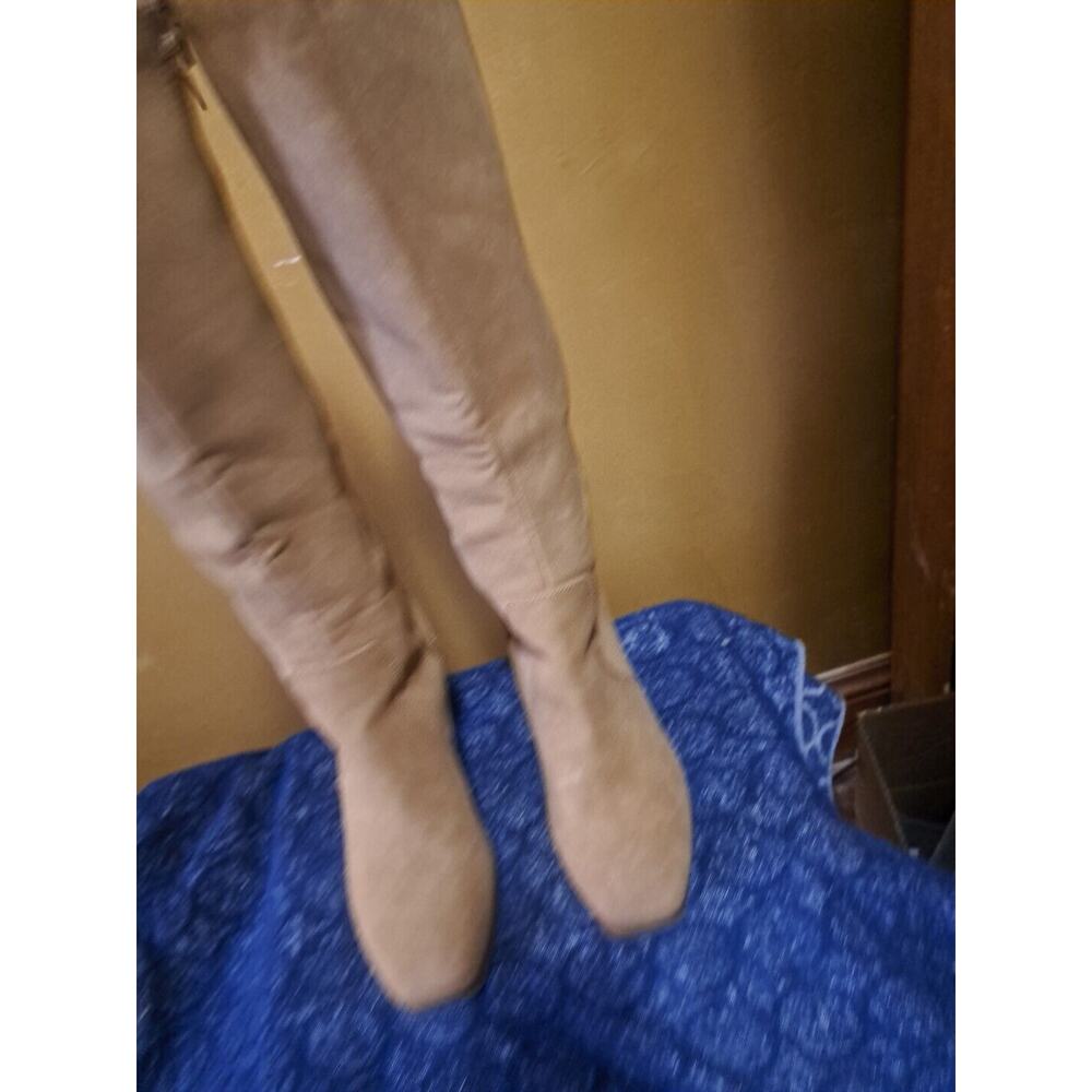 A.N.A Gould Stacked Heel Dress Boot Taupe Suede Boots Great Condition 10 M